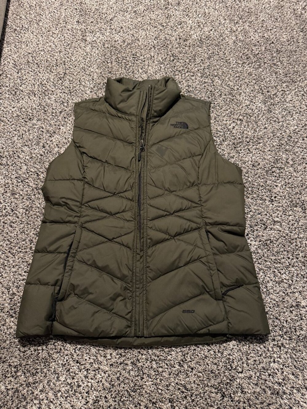 The North Face Olive Green Puffer Vest Women’s Size [MEDIUM]